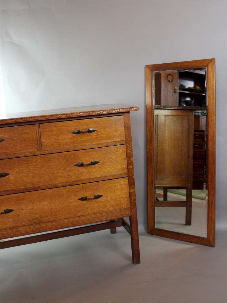 Arts and Crafts bedroom furniture by Arthur Simpson and the Handicrafts of Kendal Art Furniture