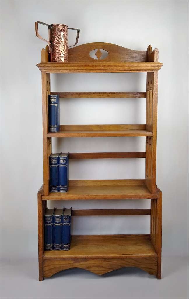 Arts and crafts bookcase in golden oak