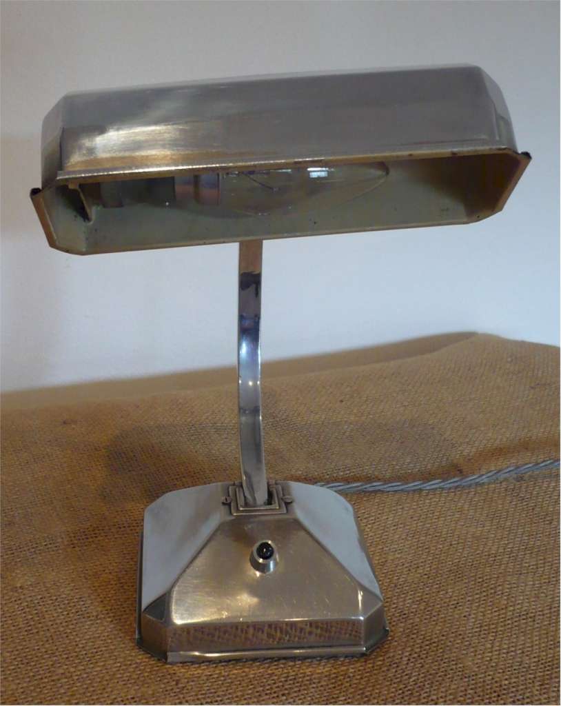 Small , French , Art Deco adjustable desk lamp in chrome Art Furniture
