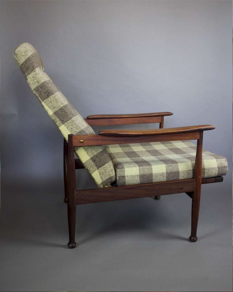 Pair of Manhattan midcentury lounge chairs by Guy Rogers Art Furniture