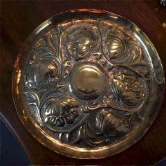 Arts and Crafts brass dish in the manner of Keswick