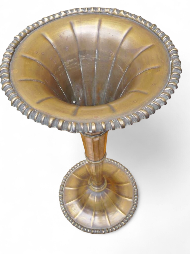 Fluted and ribbed 1920's vase plated on brass