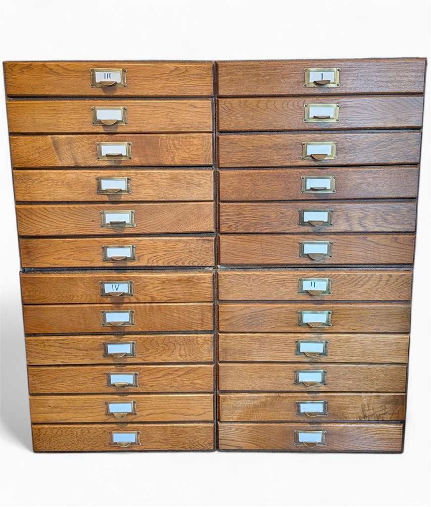 Desktop filing cabinet No3 holds A4 paper