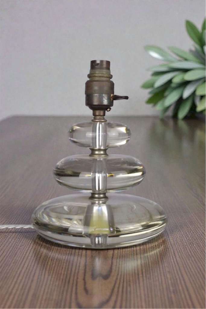 Glass pebble table lamp