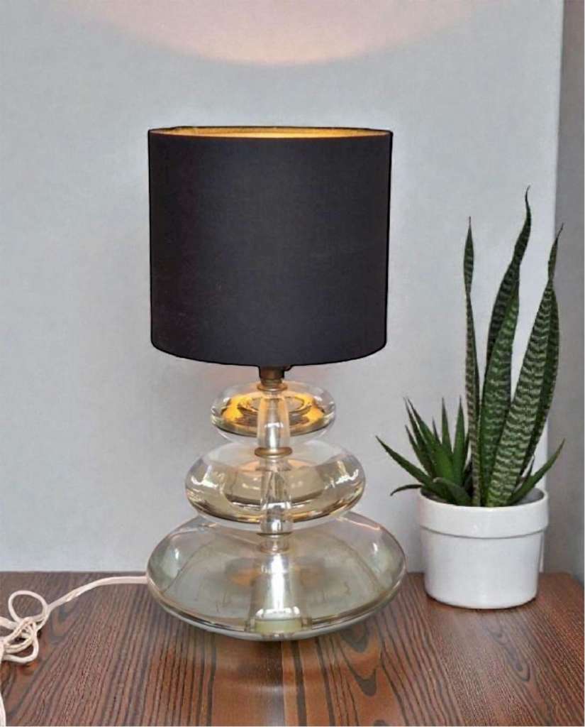 Glass pebble table lamp