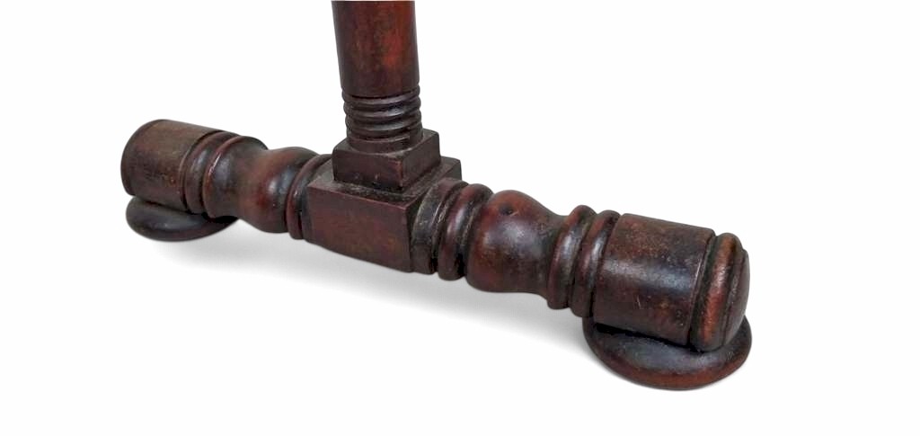 Late Victorian 19th Century towel rail in mahogany