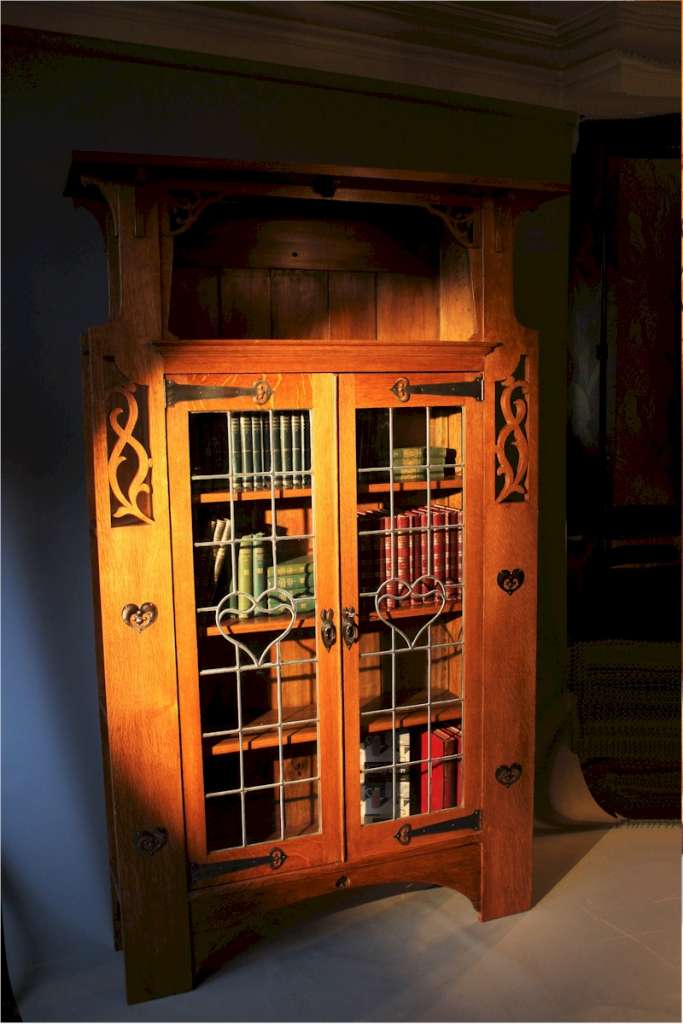 Arts and Crafts oak bookcase with Heart leaded glazed doors