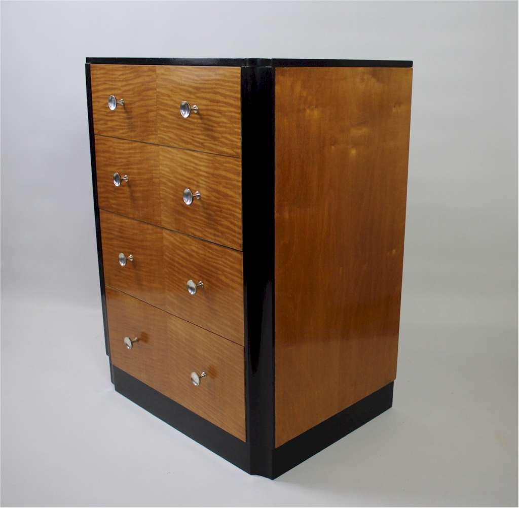 Art Deco chest of drawers