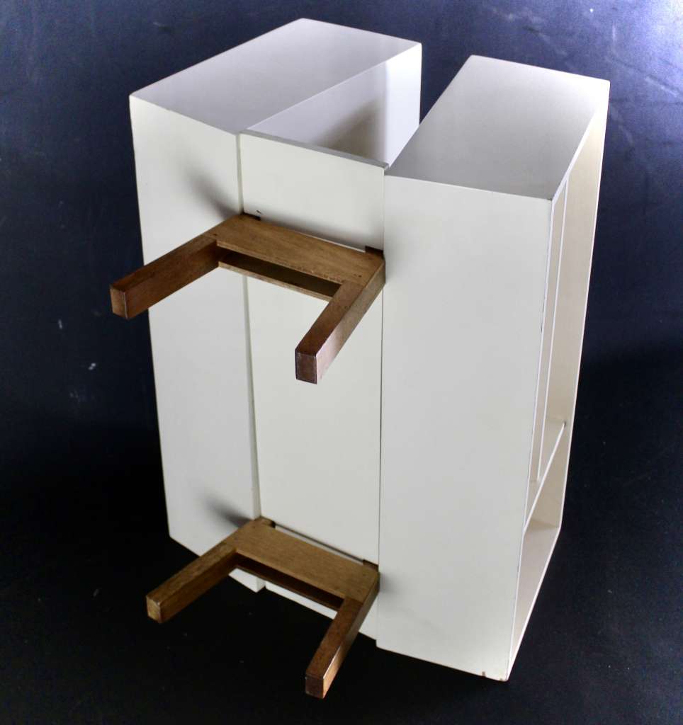 Ernest Race for Isokon Penguin Donkey Mark II bookshelf