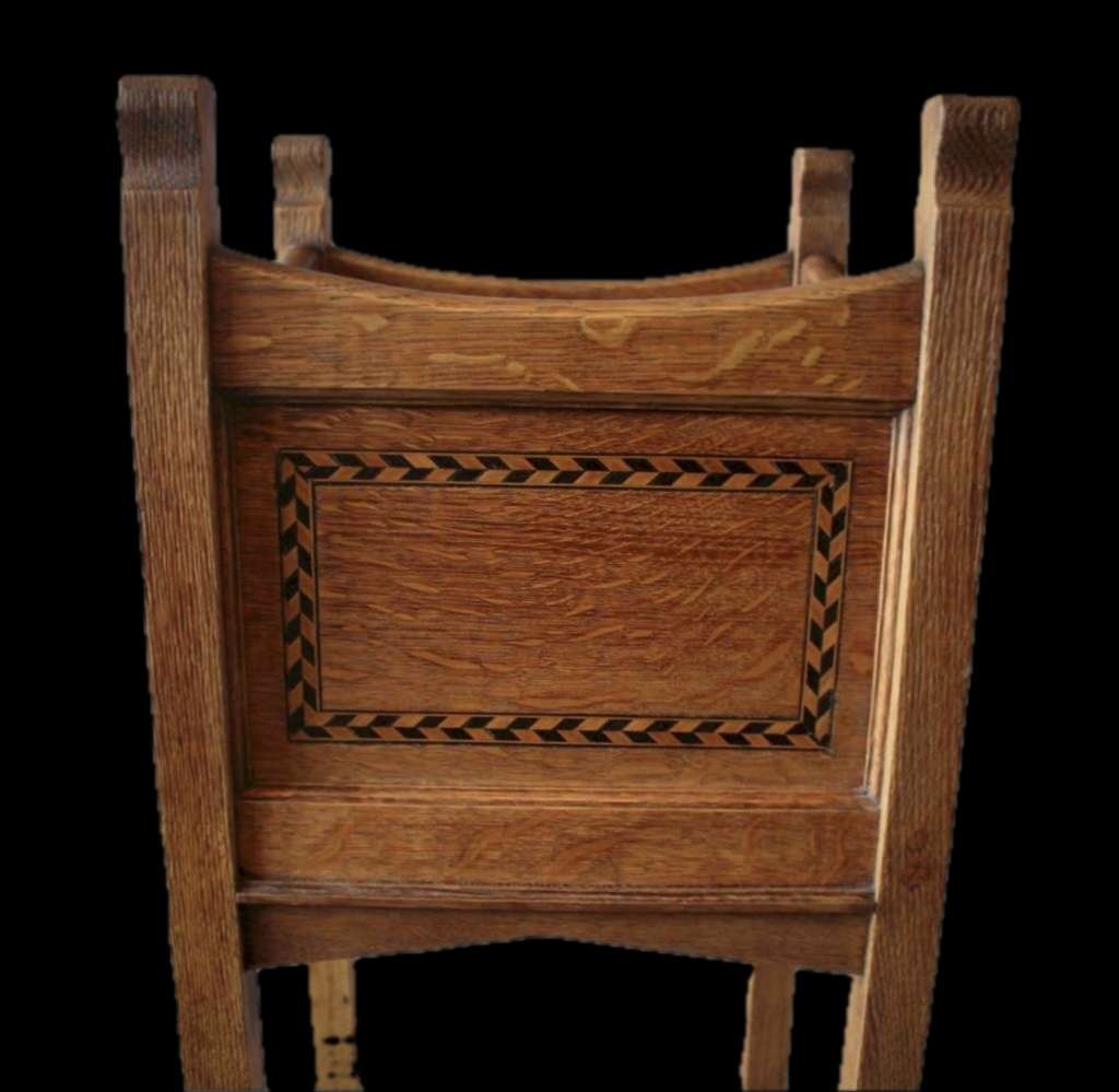 Arts and Crafts Shapland planter in oak