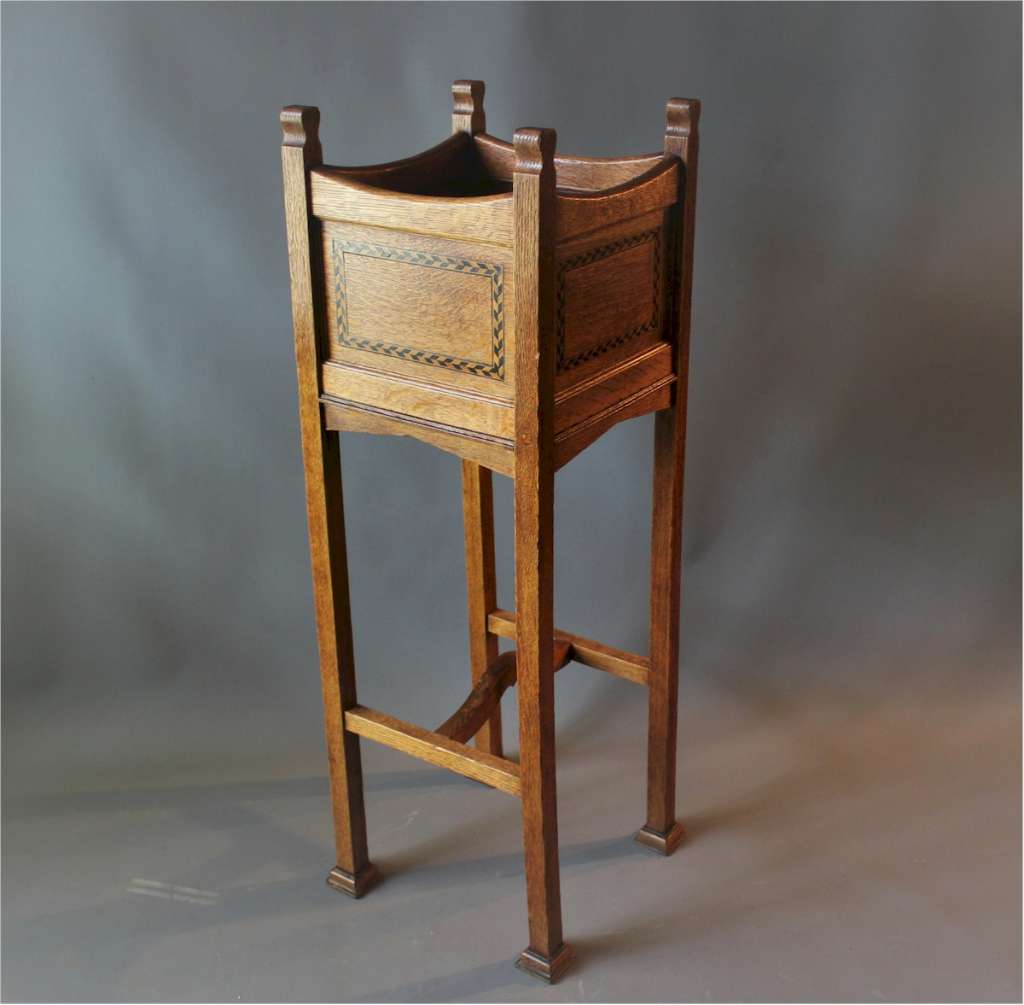 Arts and Crafts Shapland planter in oak