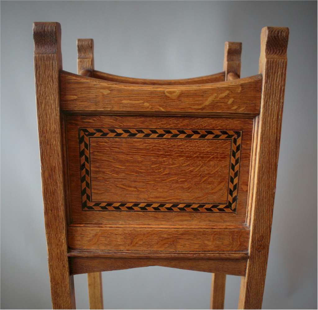 Arts and Crafts Shapland planter in oak