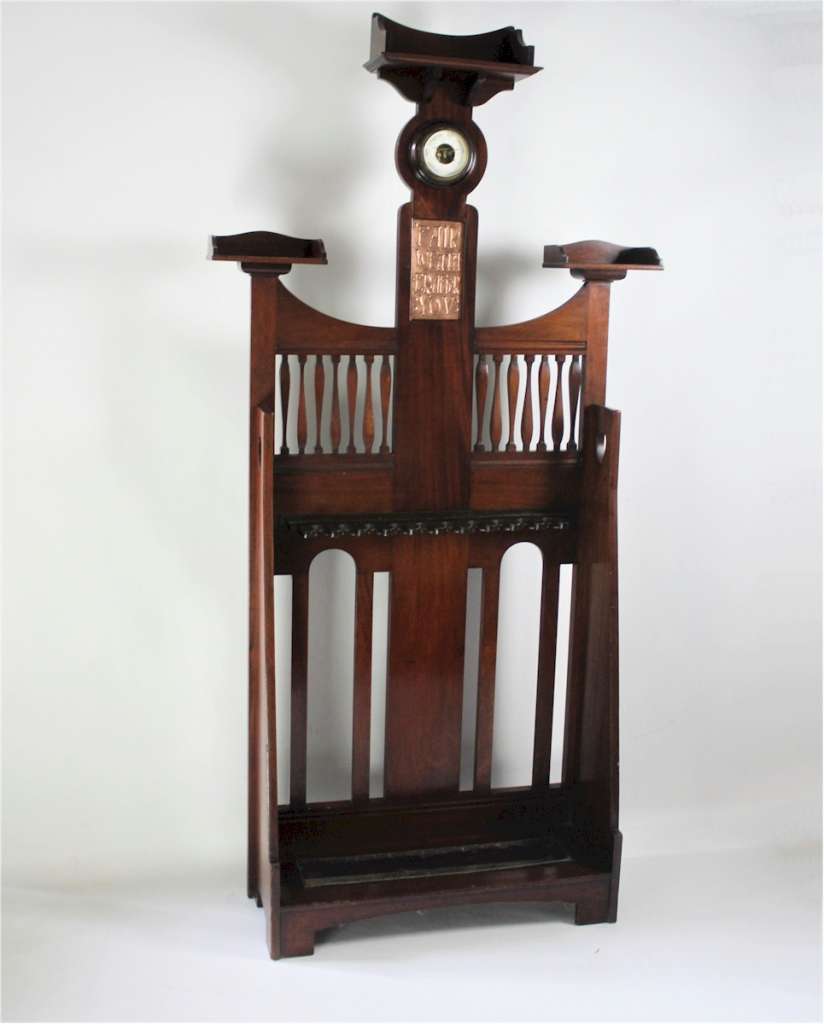 Shapland & Petter Cue stick stand with Motto.