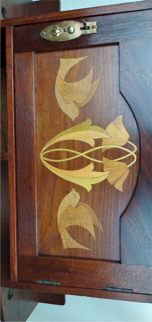 Shapland & Petter inlaid cabinet in mahogany