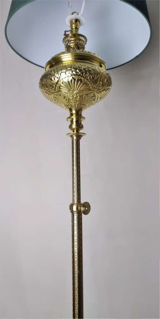 Pretty American Aesthetic brass standard lamp