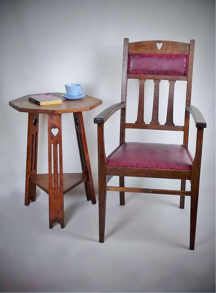 Arts and crafts elbow/desk chair in oak