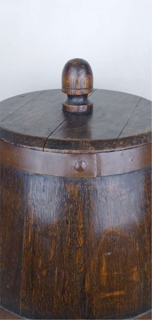 Substantial arts and crafts log bin in oak