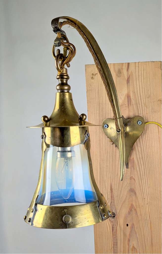 Arts and craft wall light vaseline shade