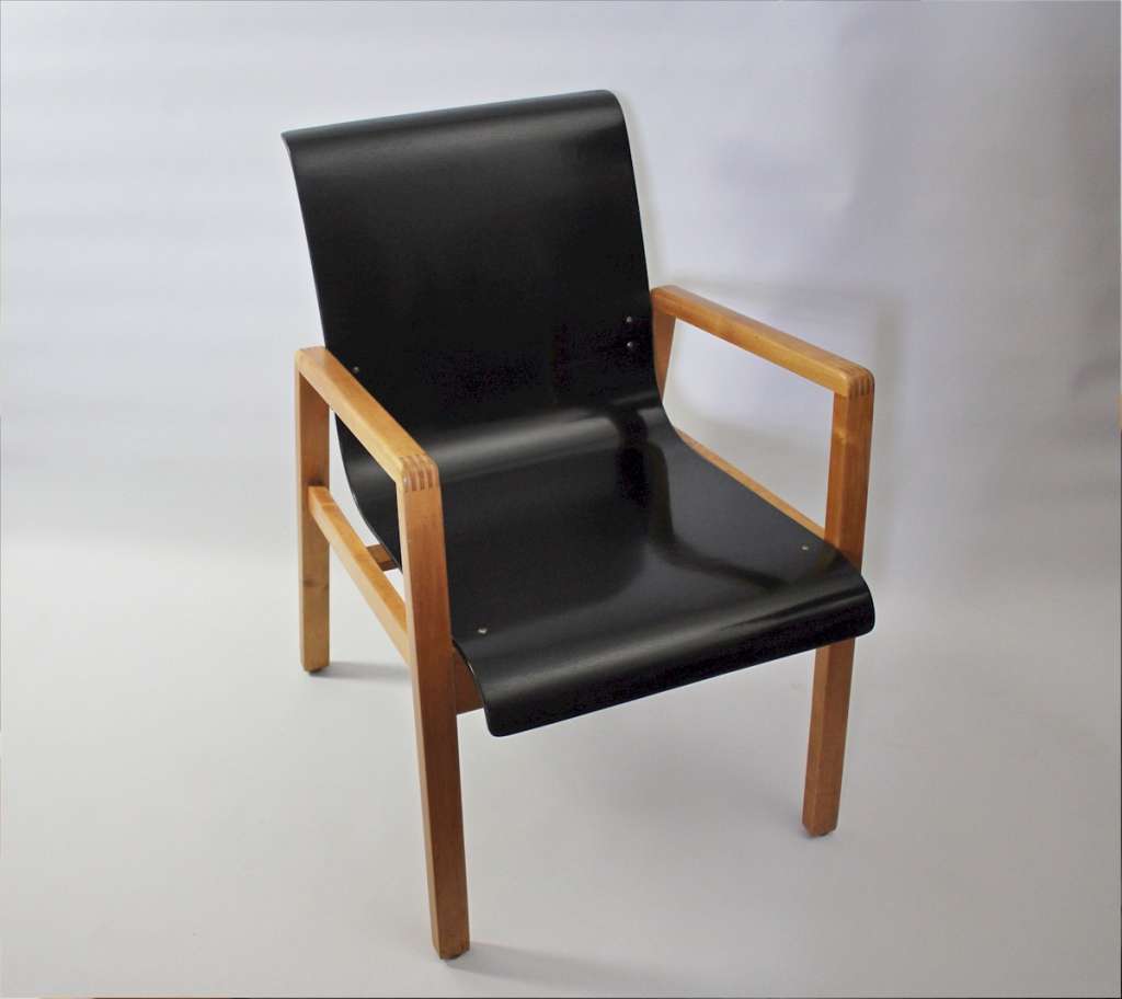 alvar Aalto Finmar 403 hallway chair