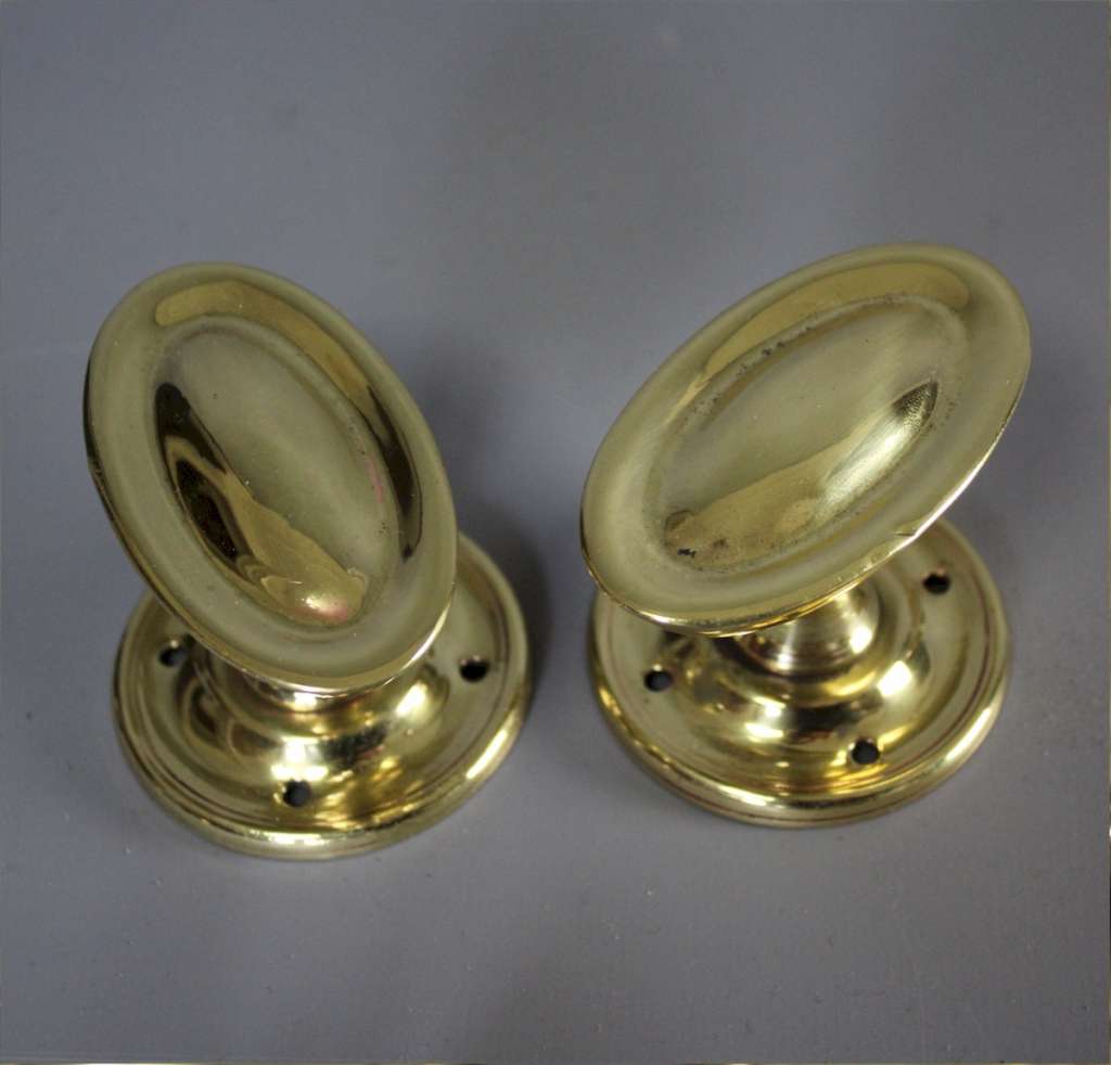 Edwardian brass door knobs with back plates Art Furniture