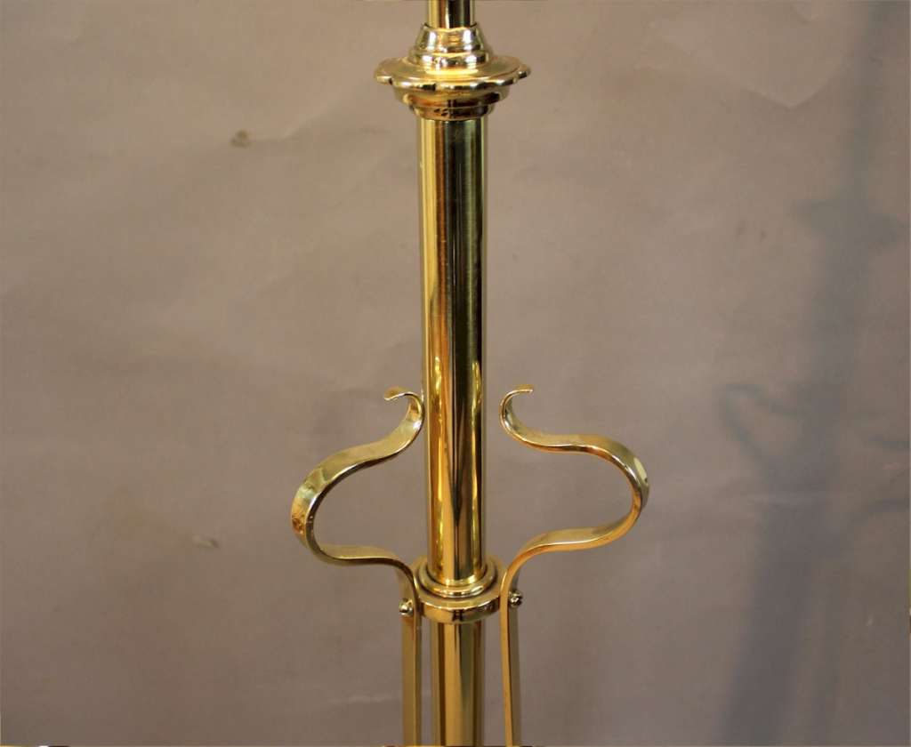 Victorian brass adjustable standard / floor lamp Art Furniture