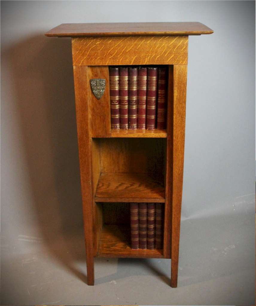 Arts & Crafts Cambridge bookcase