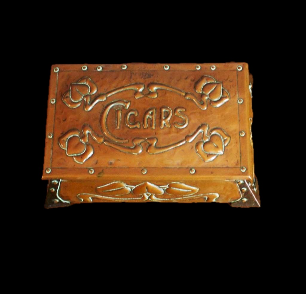 Arts and Crafts copper cigar box