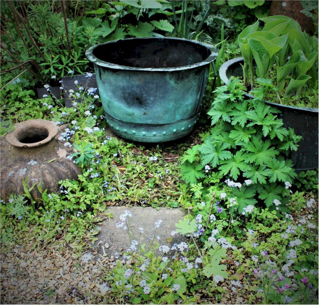  Antique garden copper copper planter