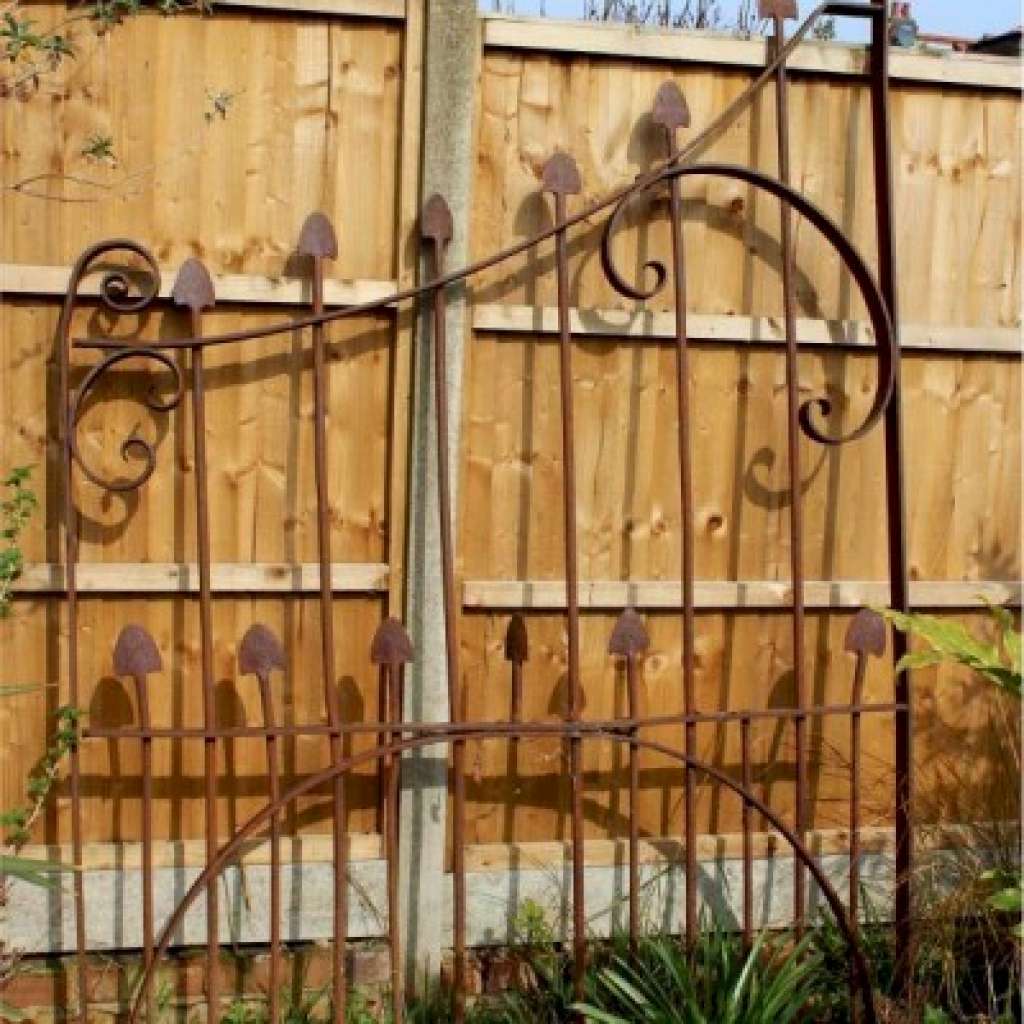 Large art nouveau arts and crafts period gate