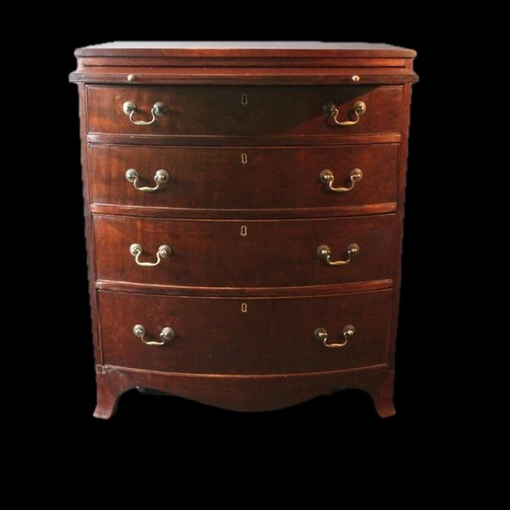 Georgian bow fronted Bachelors Chest of Drawers