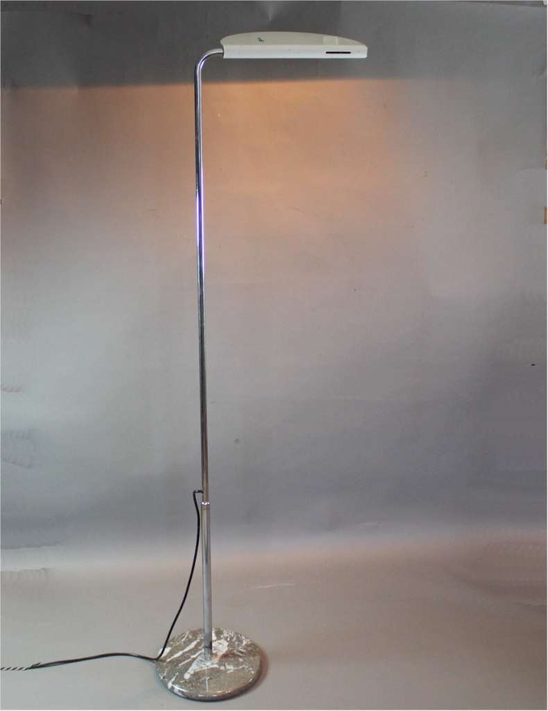 Italian 1970's floor lamp by Mezzazuna
