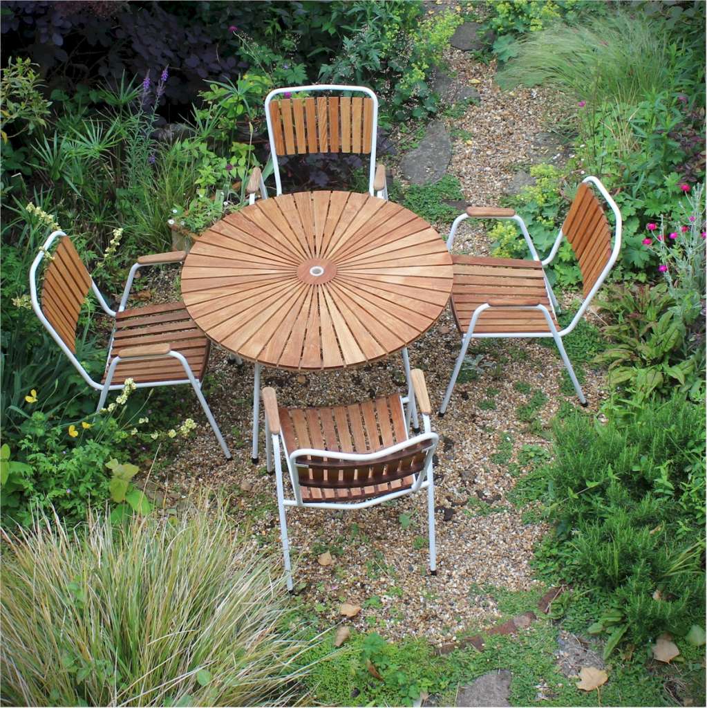Mid Century Daneline table and four chairs