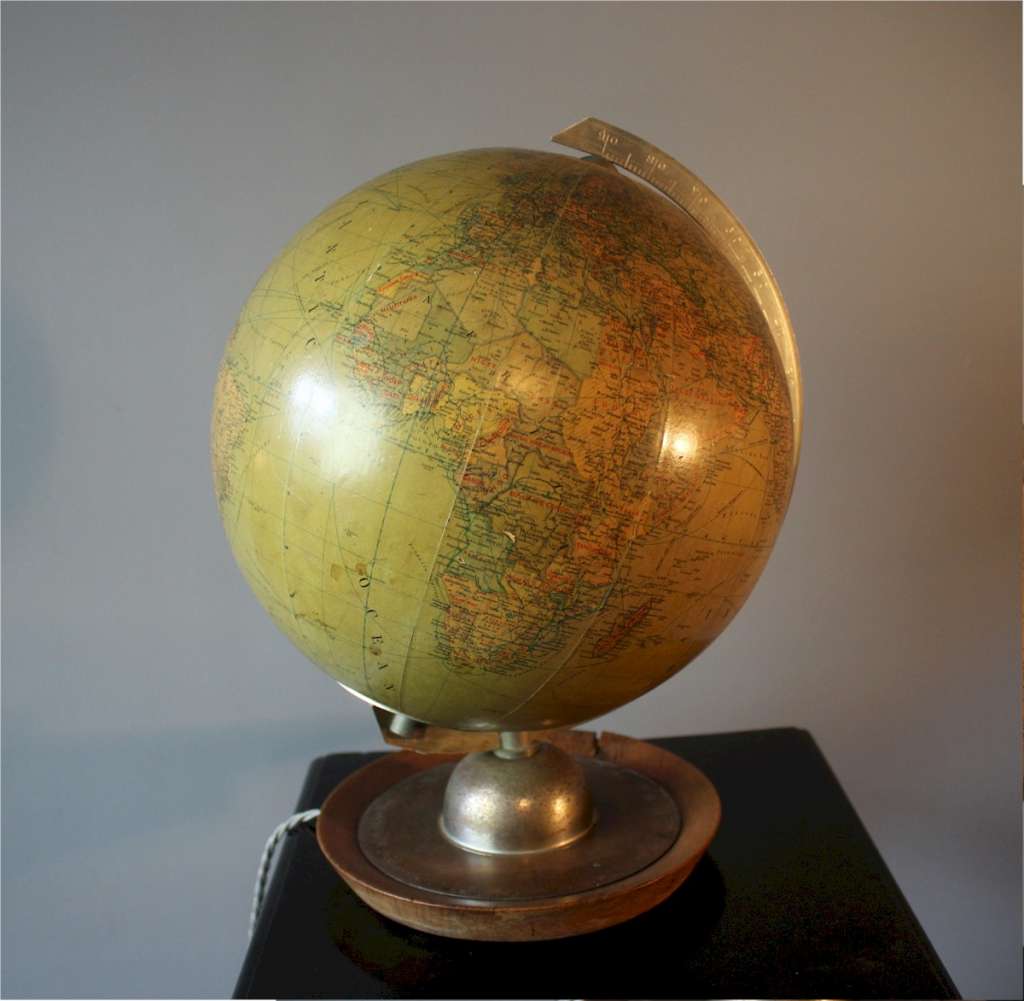 Illuminated Globe by Jro Vergen 12 Munchen