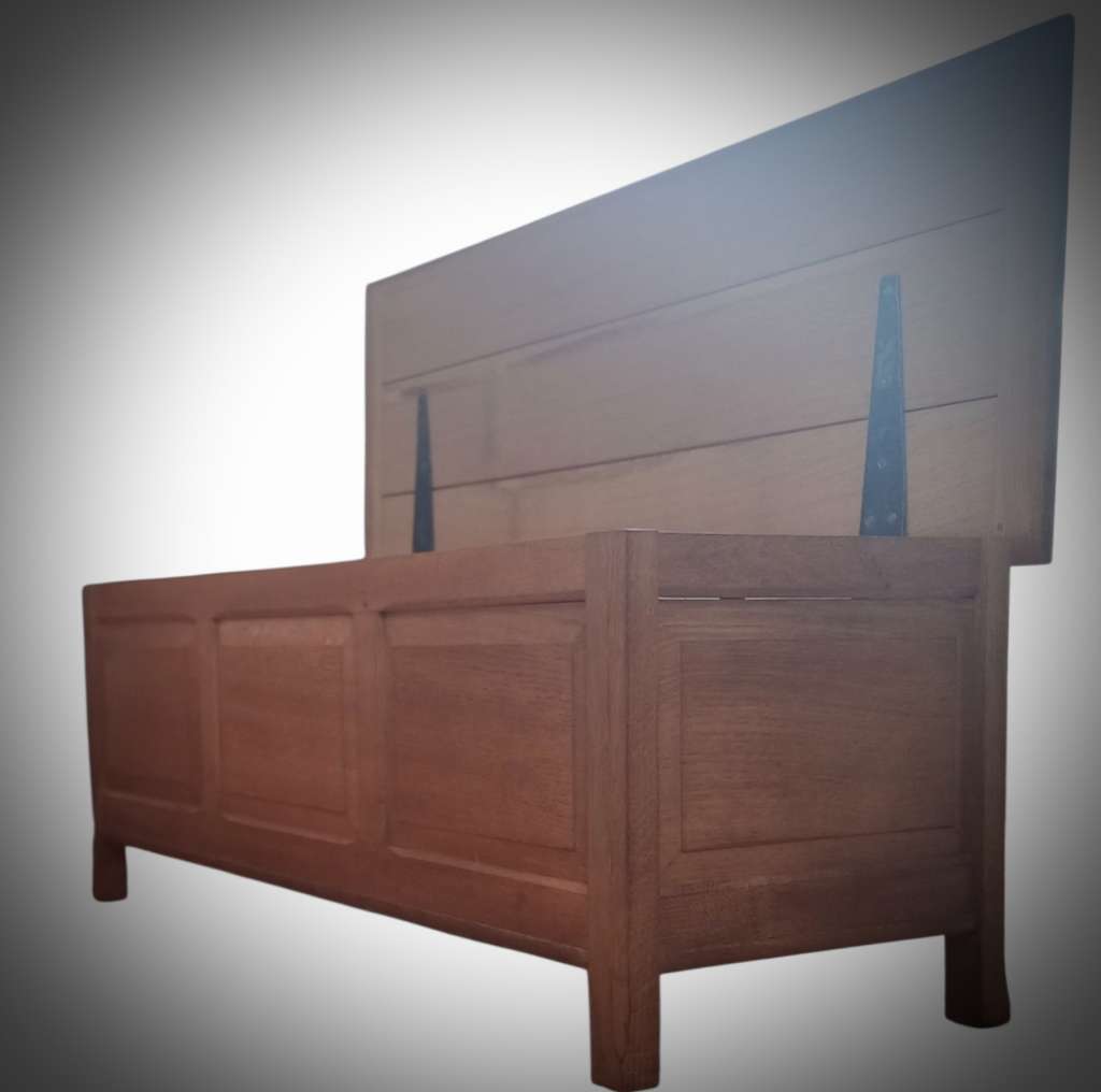 Reynold of Ludlow Oak Cotswold school blanket box, Heals
