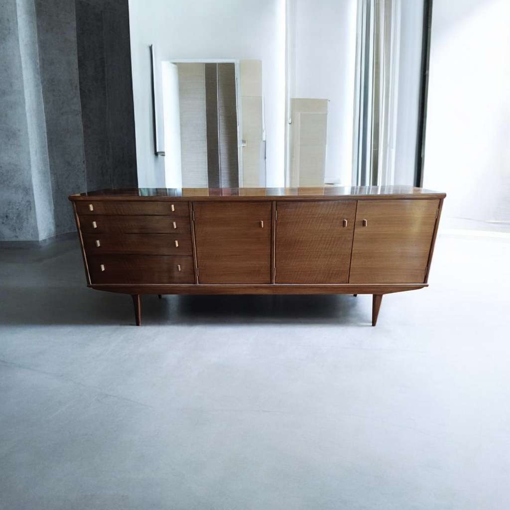 Mid-Century long sideboard in walnut