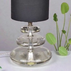 Glass pebble table lamp