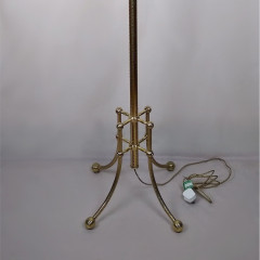 Pretty American Aesthetic brass standard lamp