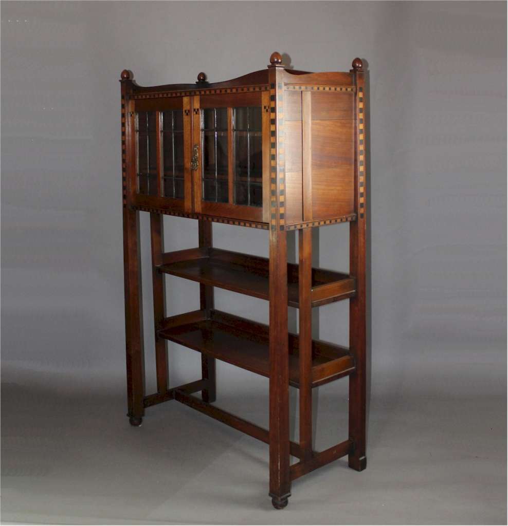 Interesting arts and crafts cabinet in mahogany with bold chequered inlay