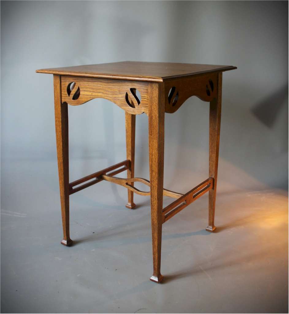 Arts and Crafts yin and yang table